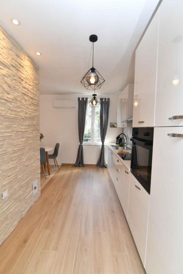 Apartman Leona Lovran Exterior photo